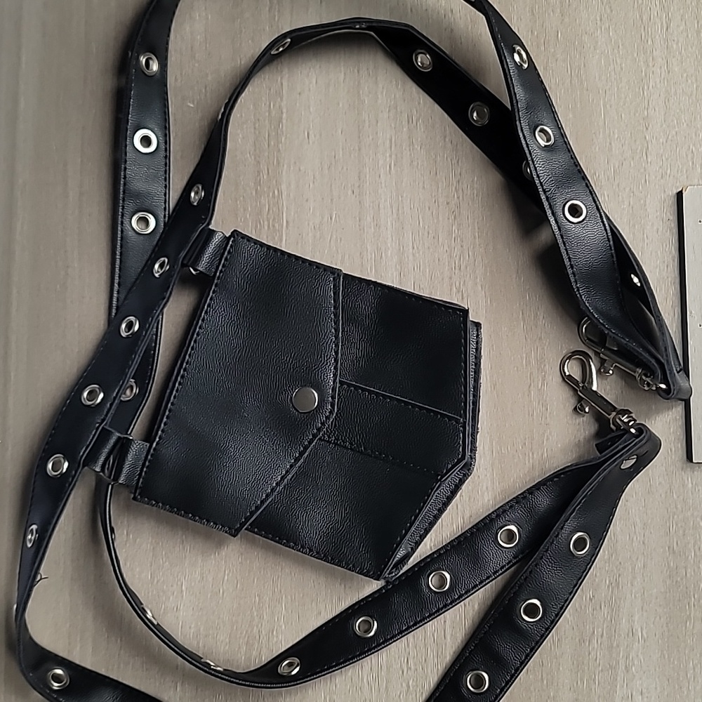 Black Small Waist Belt w/ Mini coin purse attached